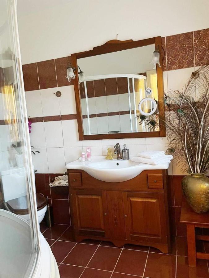 Villa Anasandra - 3 Bedroom Villa Kompítsion Esterno foto